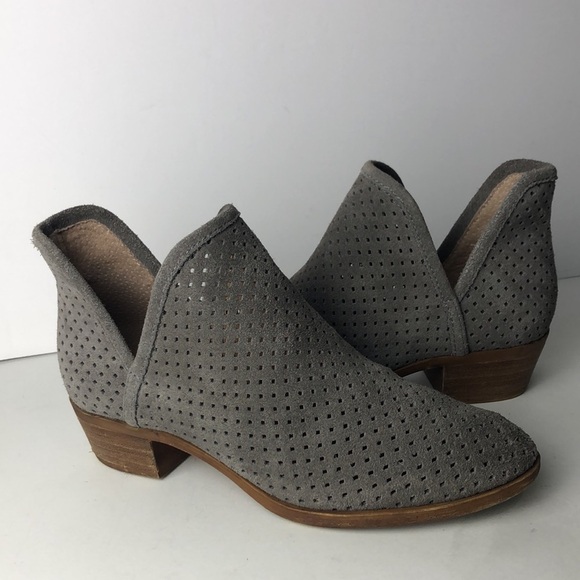 Lucky Brand Bailey Perforated Ankle Boots 6 - Picture 1 of 7